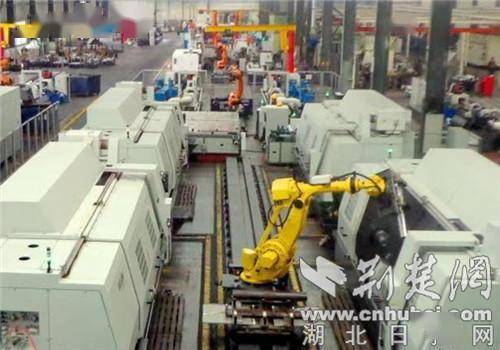 智能机器人研发驱动，郧阳智能工厂生产繁忙正当时
